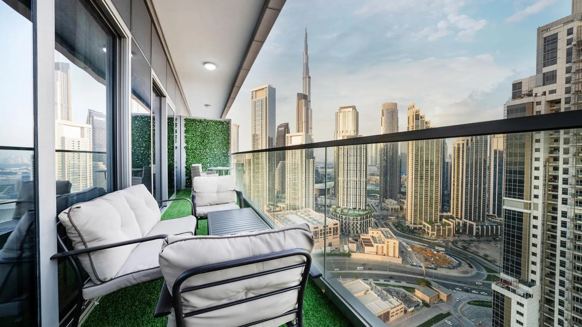 Paramount Midtown Hotel, Burj Khalifa Views Dubai Emirados Árabes Unidos