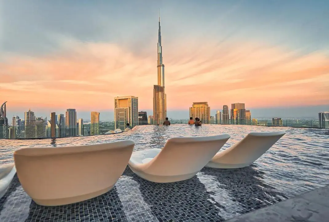 Paramount Midtown Hotel, Burj Khalifa Views Dubai