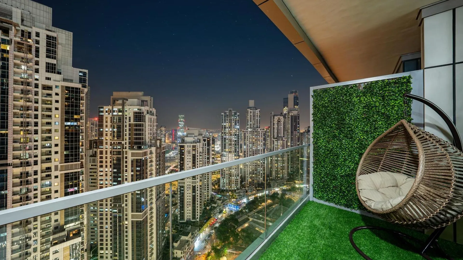 Paramount Midtown Hotel, Burj Khalifa Views Dubai 0*,  United Arab Emirates